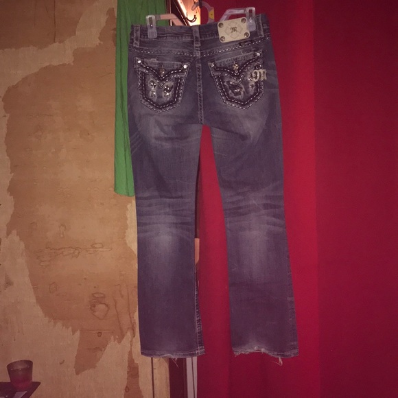 “Miss Me” Jeans size 27 Easy Boot like new only wore once!! - Picture 3 of 4